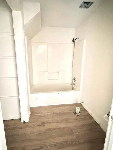 504 N Grove St — Photo 9