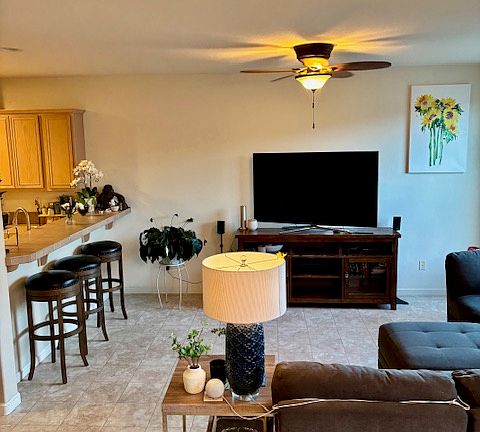 4th image of 11040 Colton Dr