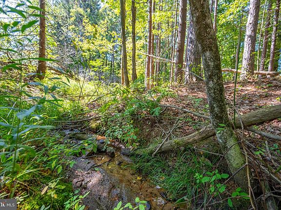 5th image of 3348 & 3360 Cove Rd