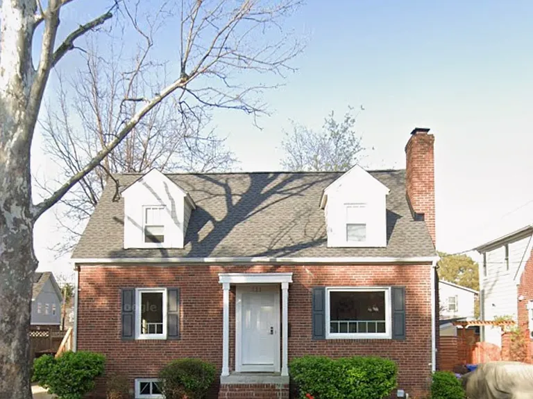 721 N Edison St — Photo 1