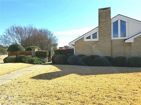 2nd image of 3616 Interlaken Dr