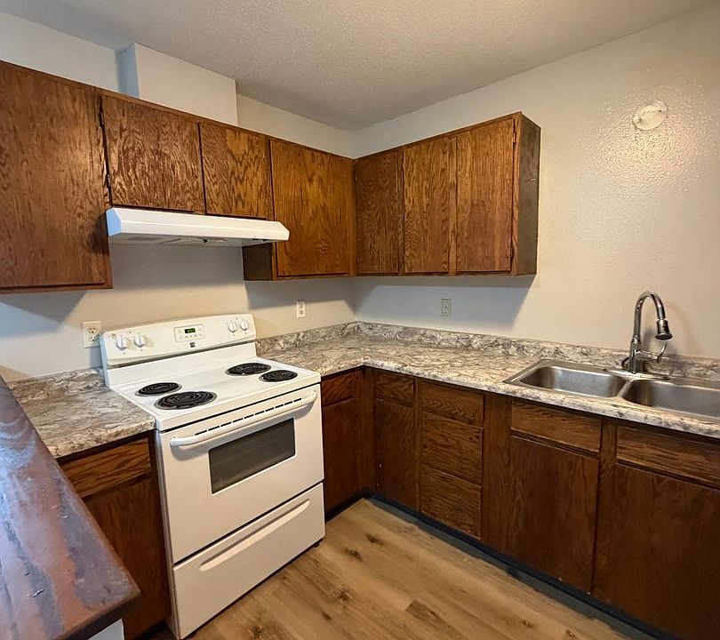 1st image of 1609 16th St SW #3B