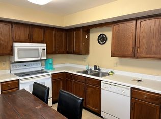 617 Westgate St, Iowa City, IA 52246