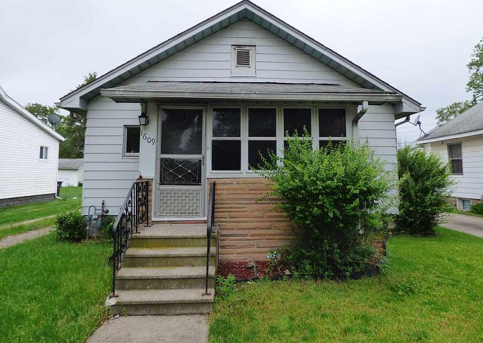 1st image of 1609 Navajo St