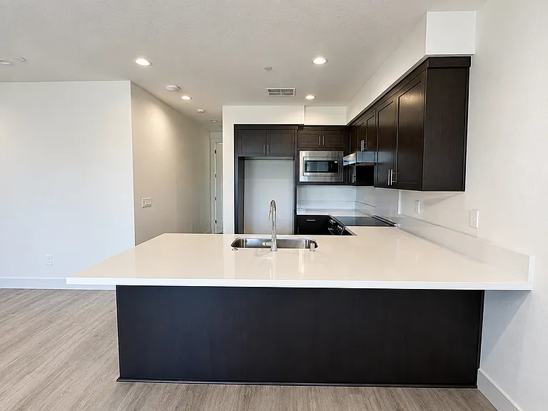 4818 Dolcetto Cmn — Photo 3