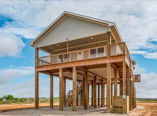 177 Powderhorn Ln, Pt Lavaca, TX 77979