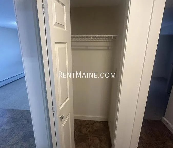 557 Riverside Dr #2 — Photo 4