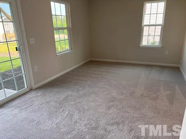 1019 Romeria Dr — Photo 3