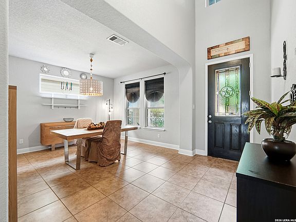 4th image of 113 Grand Vista