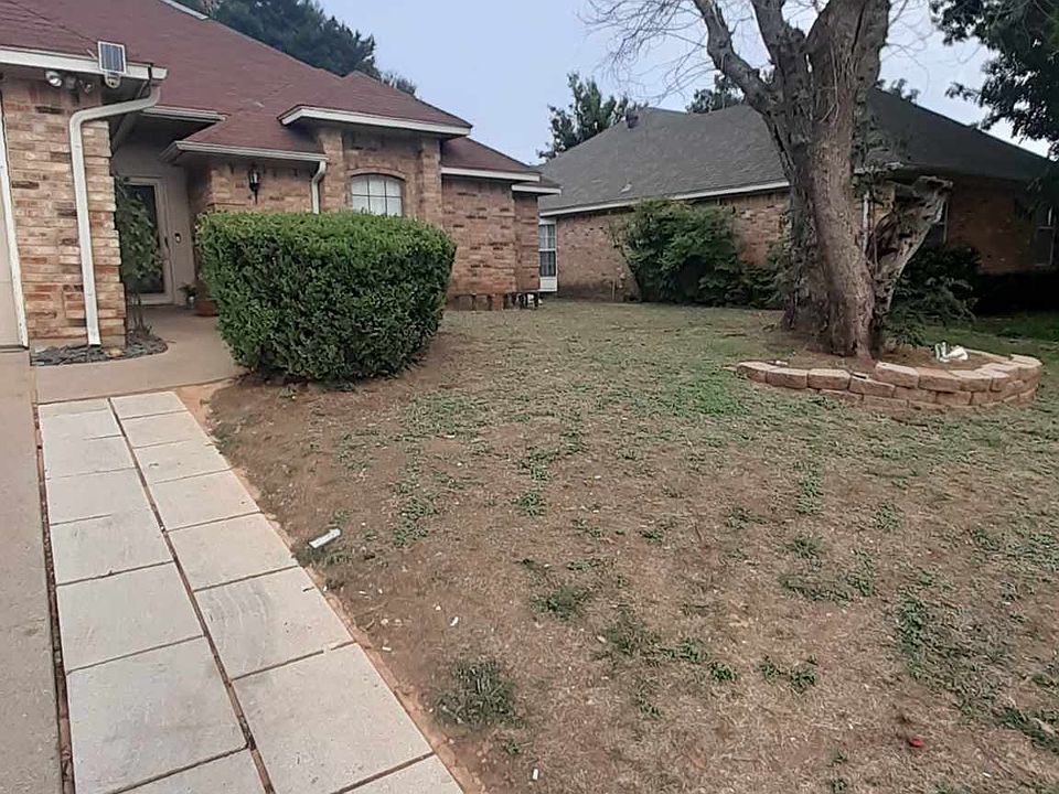 1st image of 7913 Clear Brook Cir
