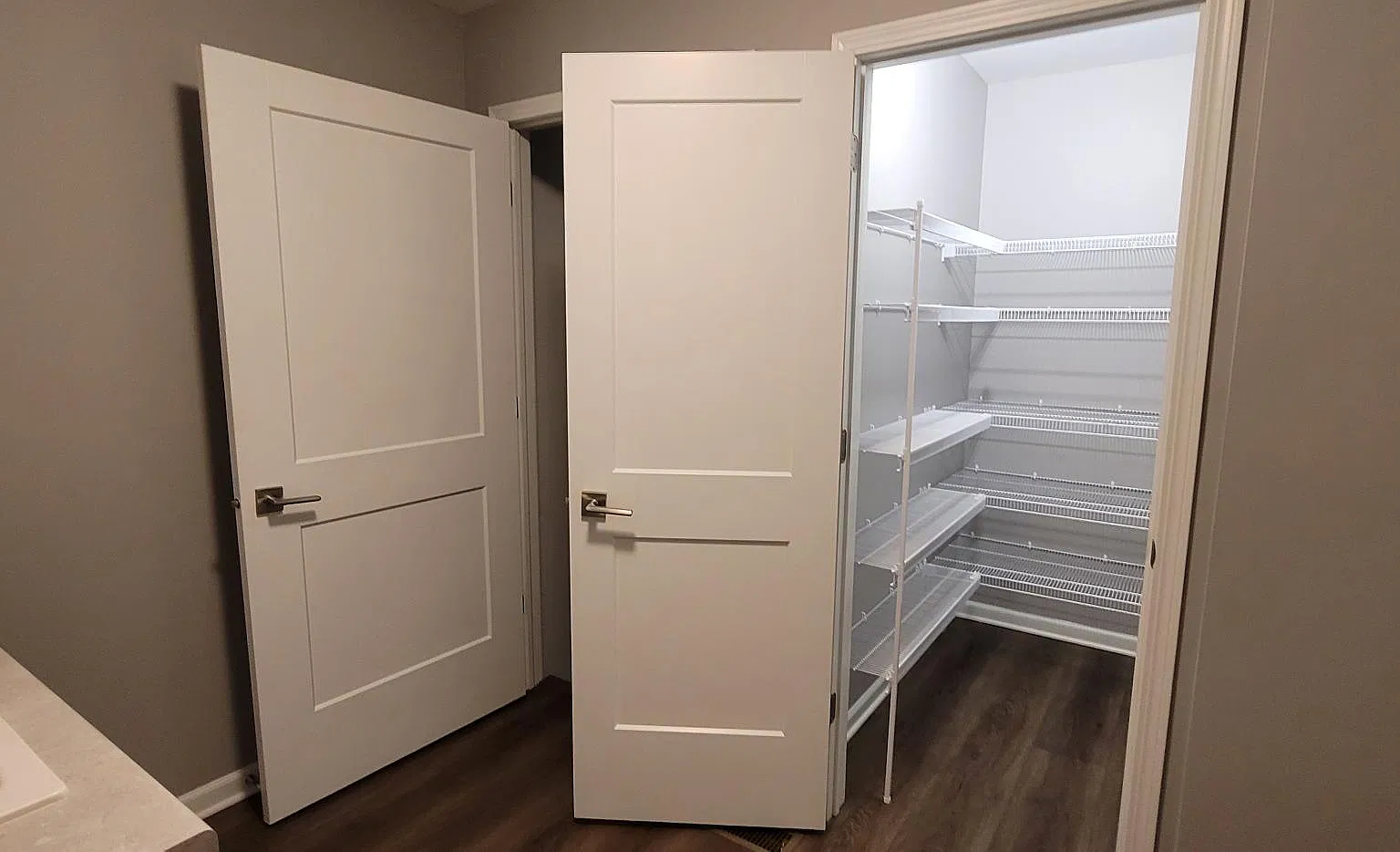 3 bed, 1700 sqft, $2,100 — Photo 4