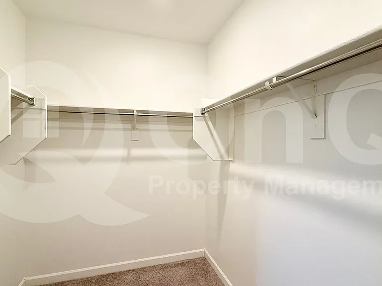 11225 E Ulysses Ave — Photo 3