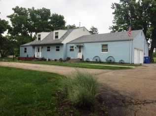 7727 SW 10th St, Topeka, KS 66615