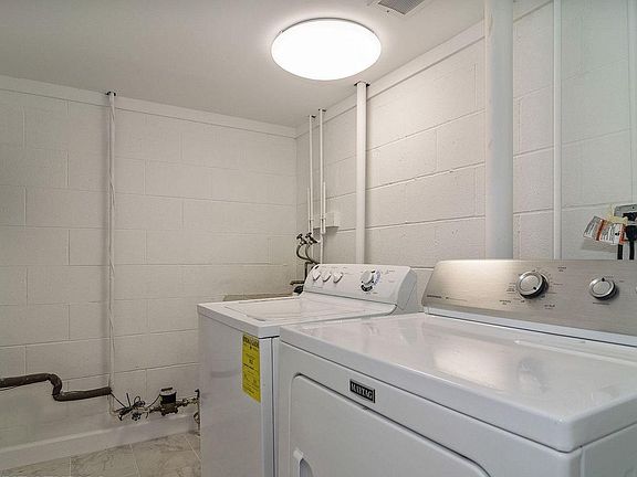 4th image of 1323 Forestdale Ct #1323