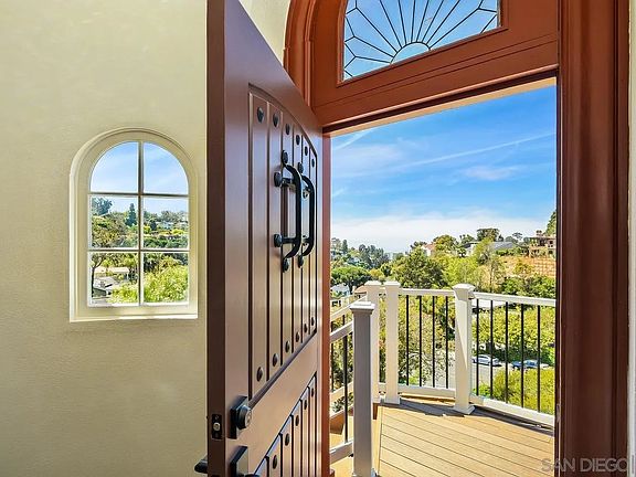 4th image of 1935 Nautilus St