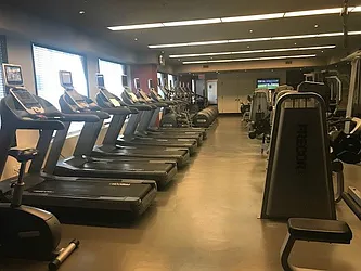 Rented by La Seven Inc.