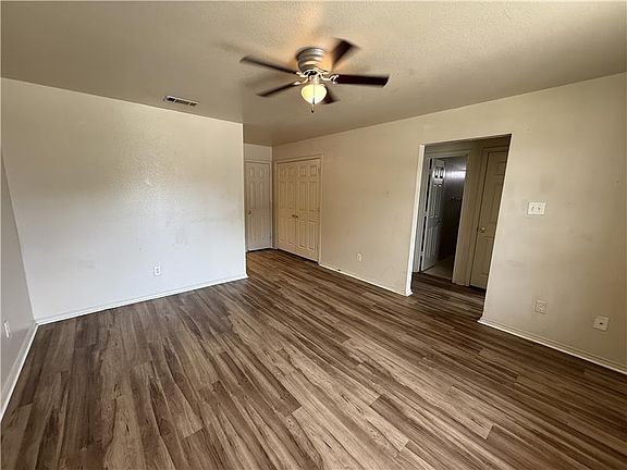 2nd image of 3407 Toledo Dr #B