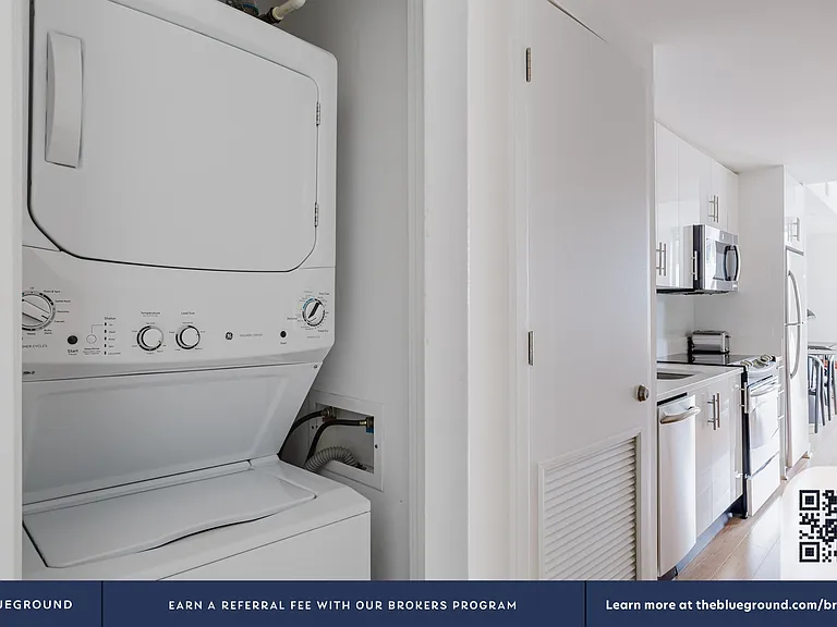 Washer/Dryer in Apartment