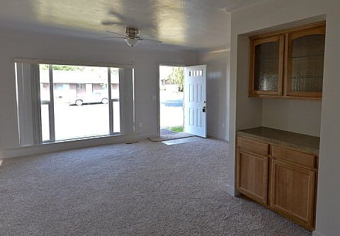 2nd image of 428 SE 12th St