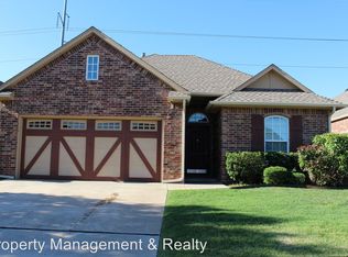 1828 NW 157th St, Edmond, OK 73013