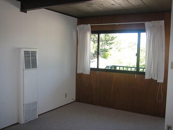 4th image of 2781 Alma St