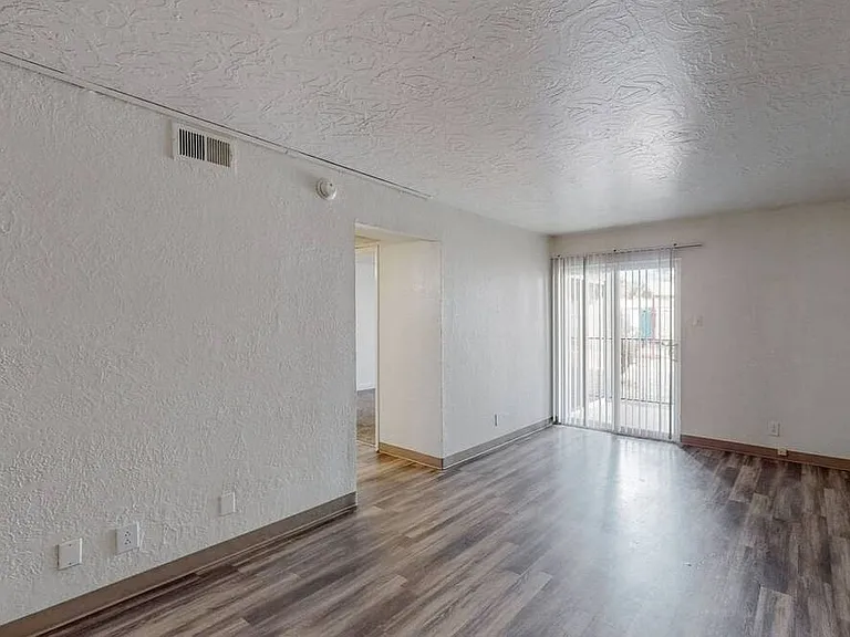Canyon Crest — Photo 10