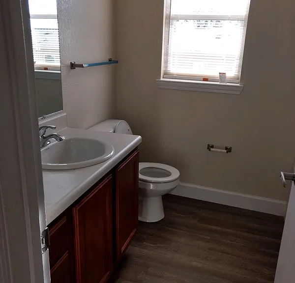 Gibbs Manor — Photo 17