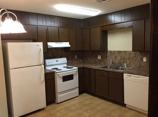 1401 W Lillian St APT B, Claremore, OK 74017