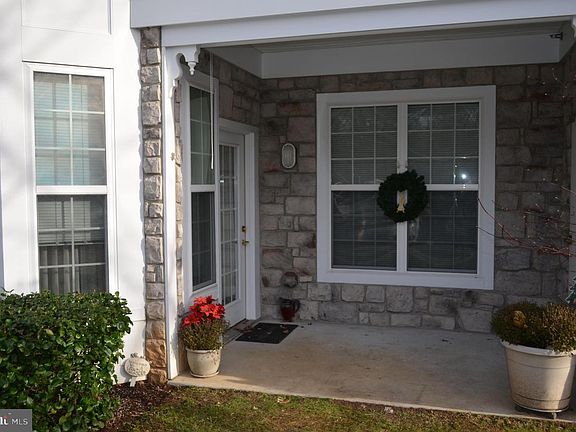 3rd image of 1501 Broadneck Pl Unit 204