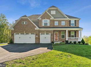 39 Oak Rd, Stafford, VA 22556