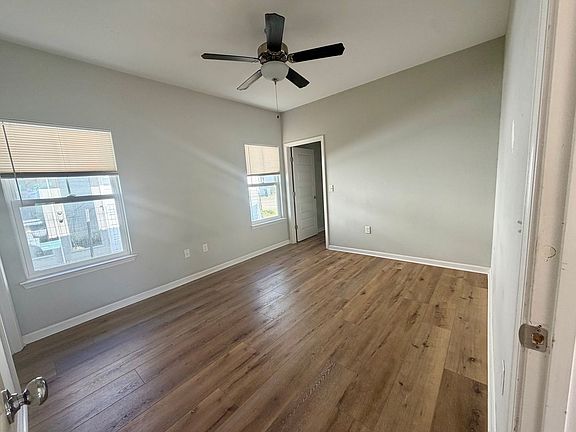 4th image of 301 Gabrielle Ln