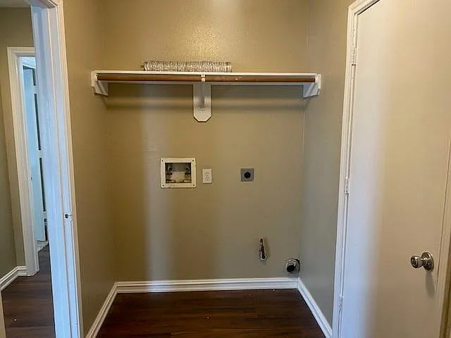5906 Drenner Park Ln — Photo 13