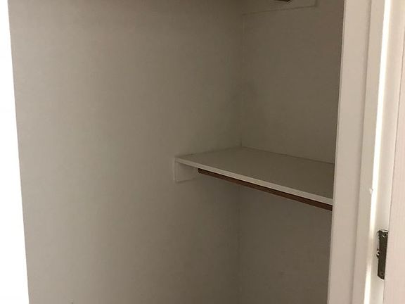 4th image of 904A McDaniel Cir