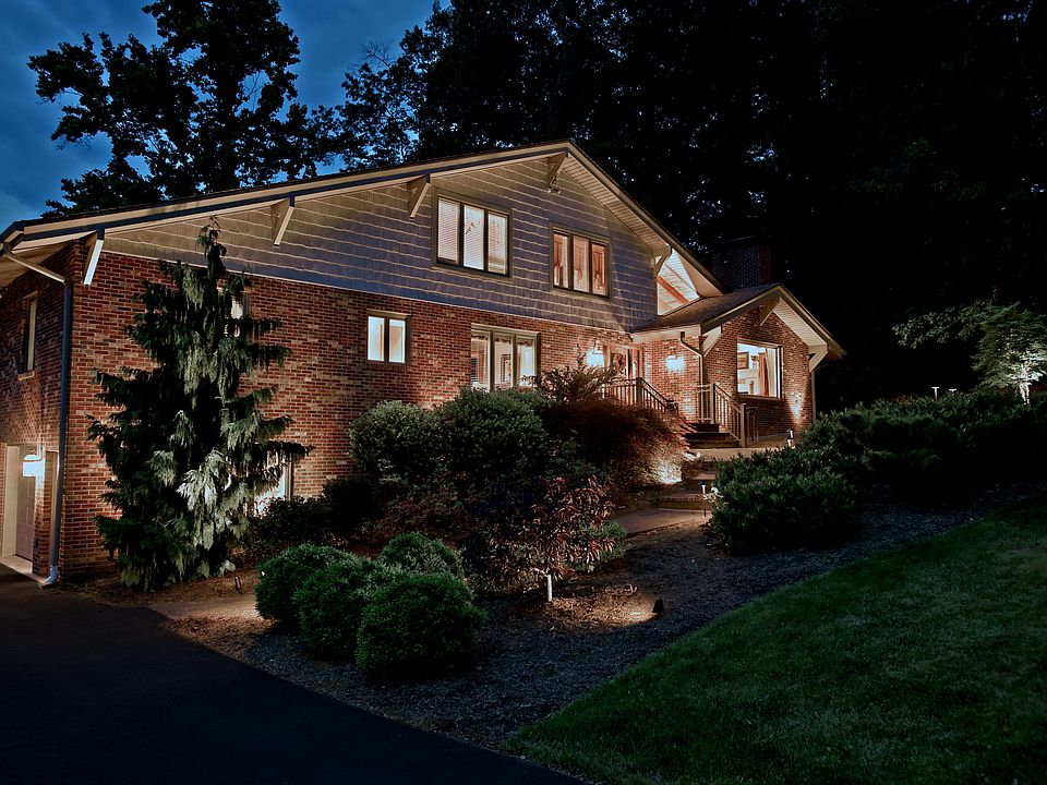 1st image of 6179 Steeplechase Dr