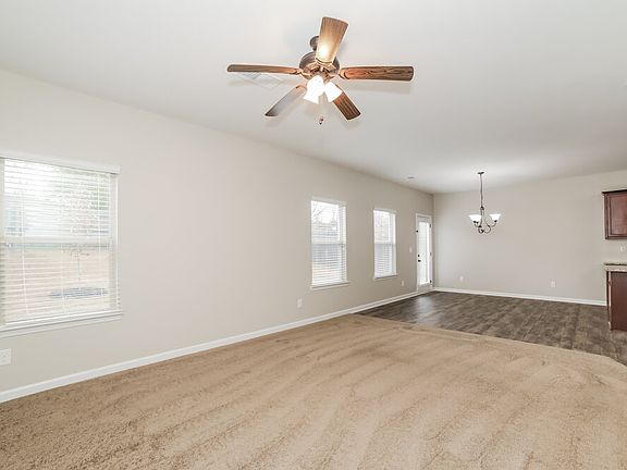 5th image of 245 Magnaview Dr