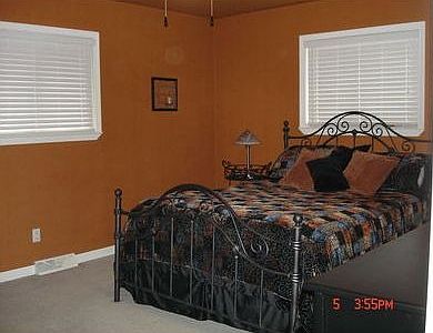 5th image of 3221 S Shoreview Dr