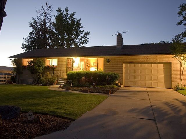 Country Living at its Finest!