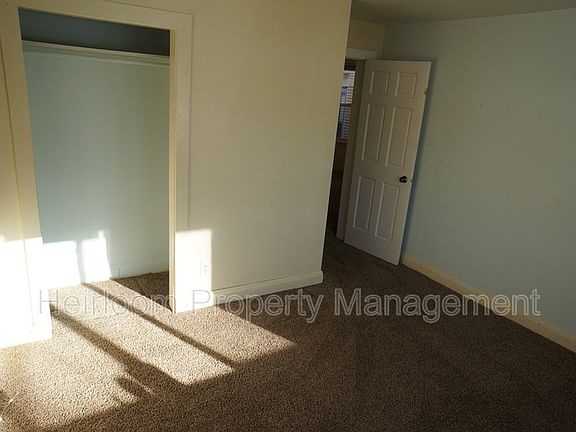 4th image of 412 N 11th Ave E APT 1