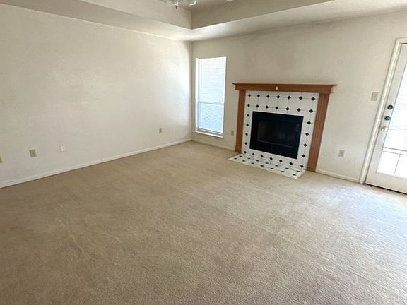 2nd image of 3804 Lone Oak Dr