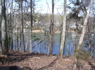 1730 Bayfront Dr, Soddy Daisy, TN 37379