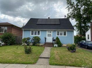 15 W 16th St, Linden, NJ 07036