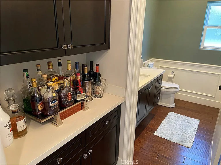 4470 Stansbury Ave — Photo 26