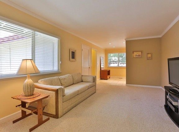 3rd image of 1110 Clydebank Ct