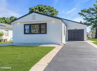 143 Davenport Road, Toms River, NJ