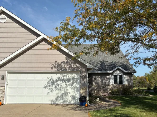 104 Harbor Pointe Dr, East Peoria, IL 61611