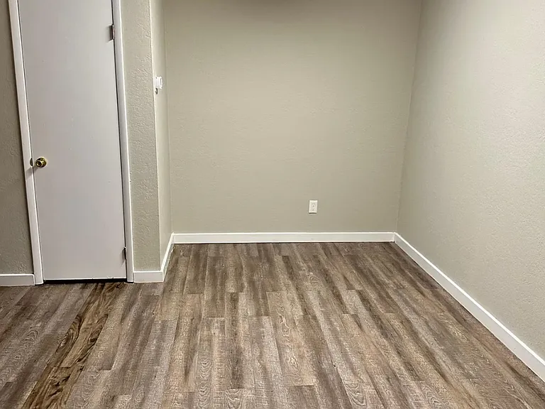 1501 Autumn Ave — Photo 2