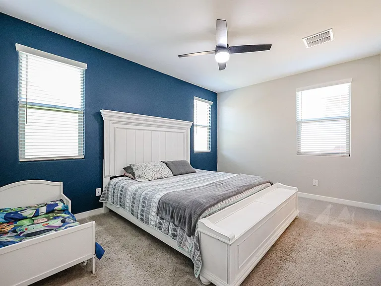 8924 W Bethany Heights Dr — Photo 14