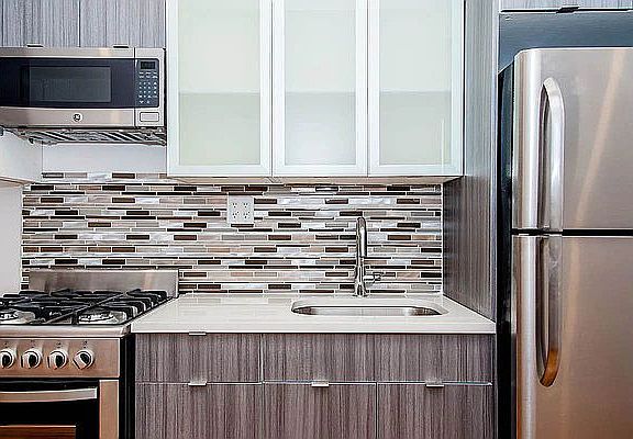 2nd image of 22 Catherine St #1A
