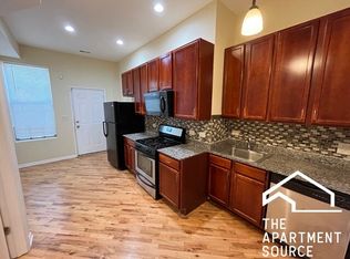 2300 S Ridgeway Ave APT 1S, Chicago, IL 60623