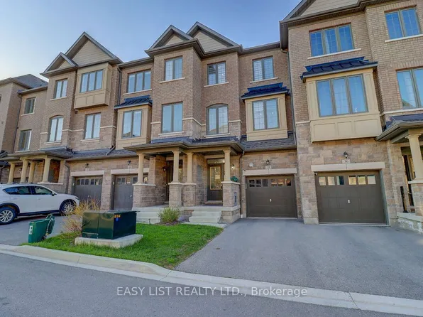 38 Hallmark Way, Whitby, ON L1P 0K2